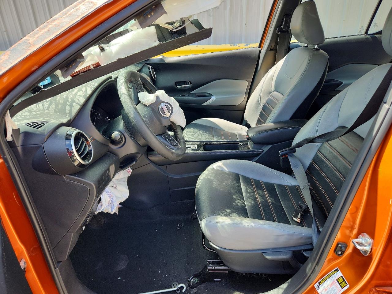2023 NISSAN KICKS