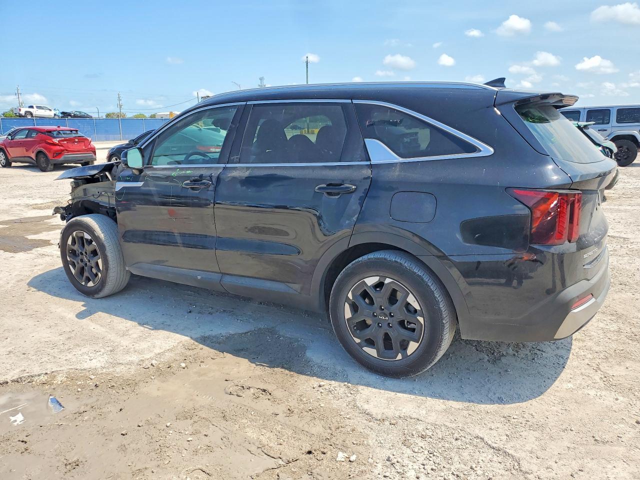 2025 KIA SORENTO