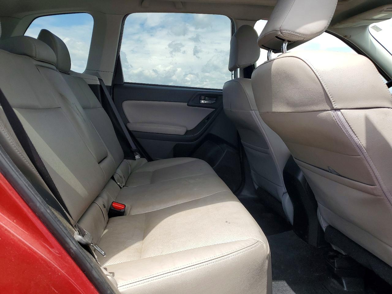 2015 SUBARU FORESTER