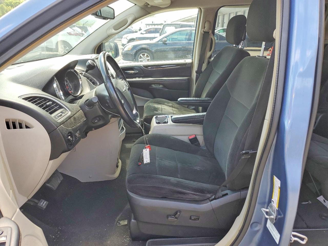 2012 CHRYSLER MINIVAN