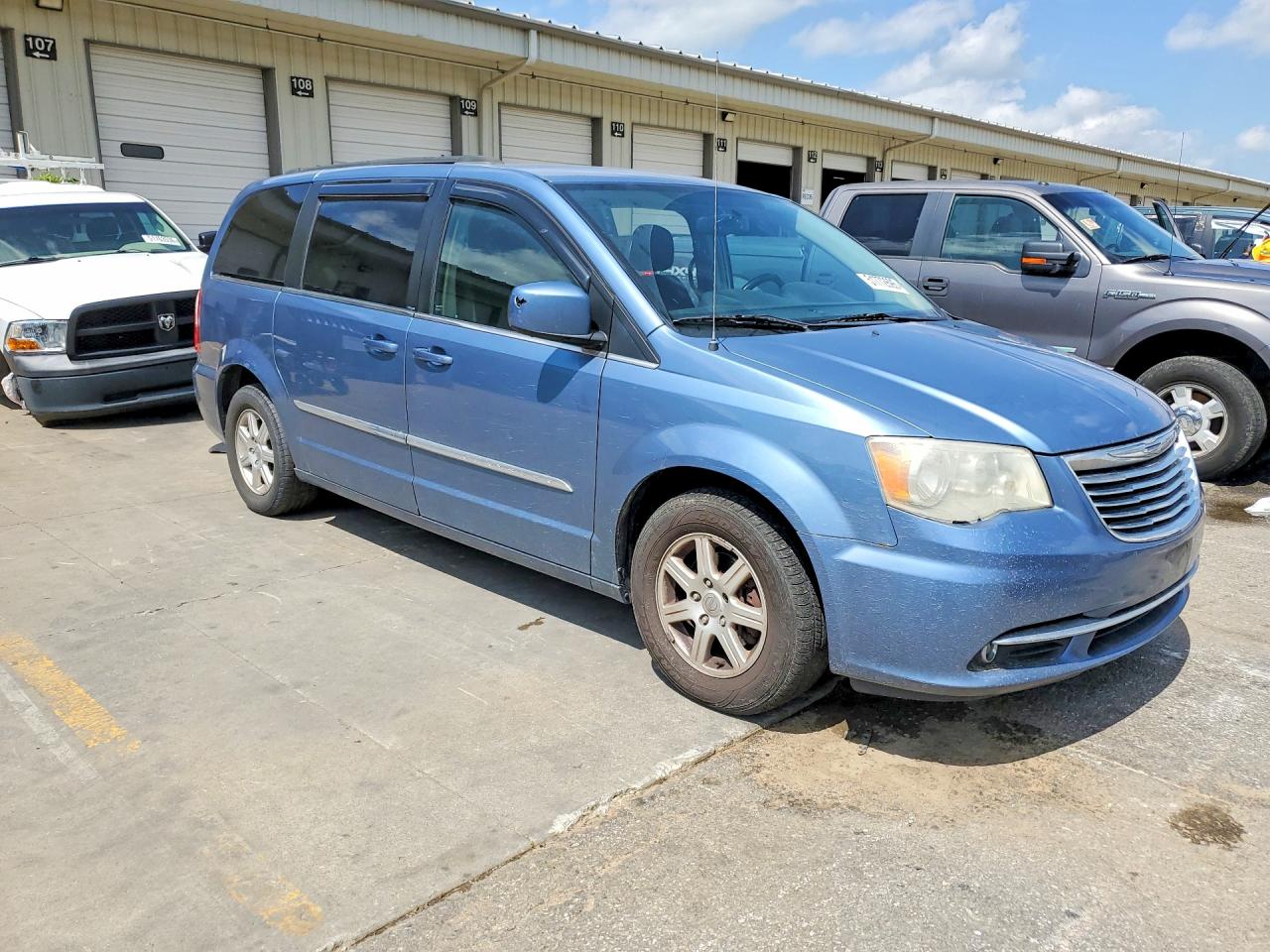 2012 CHRYSLER MINIVAN
