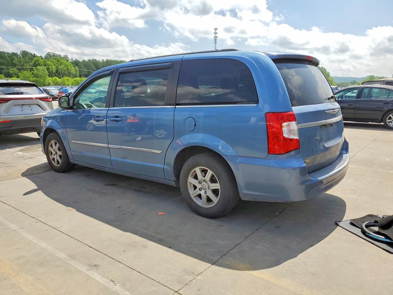 2012 CHRYSLER MINIVAN