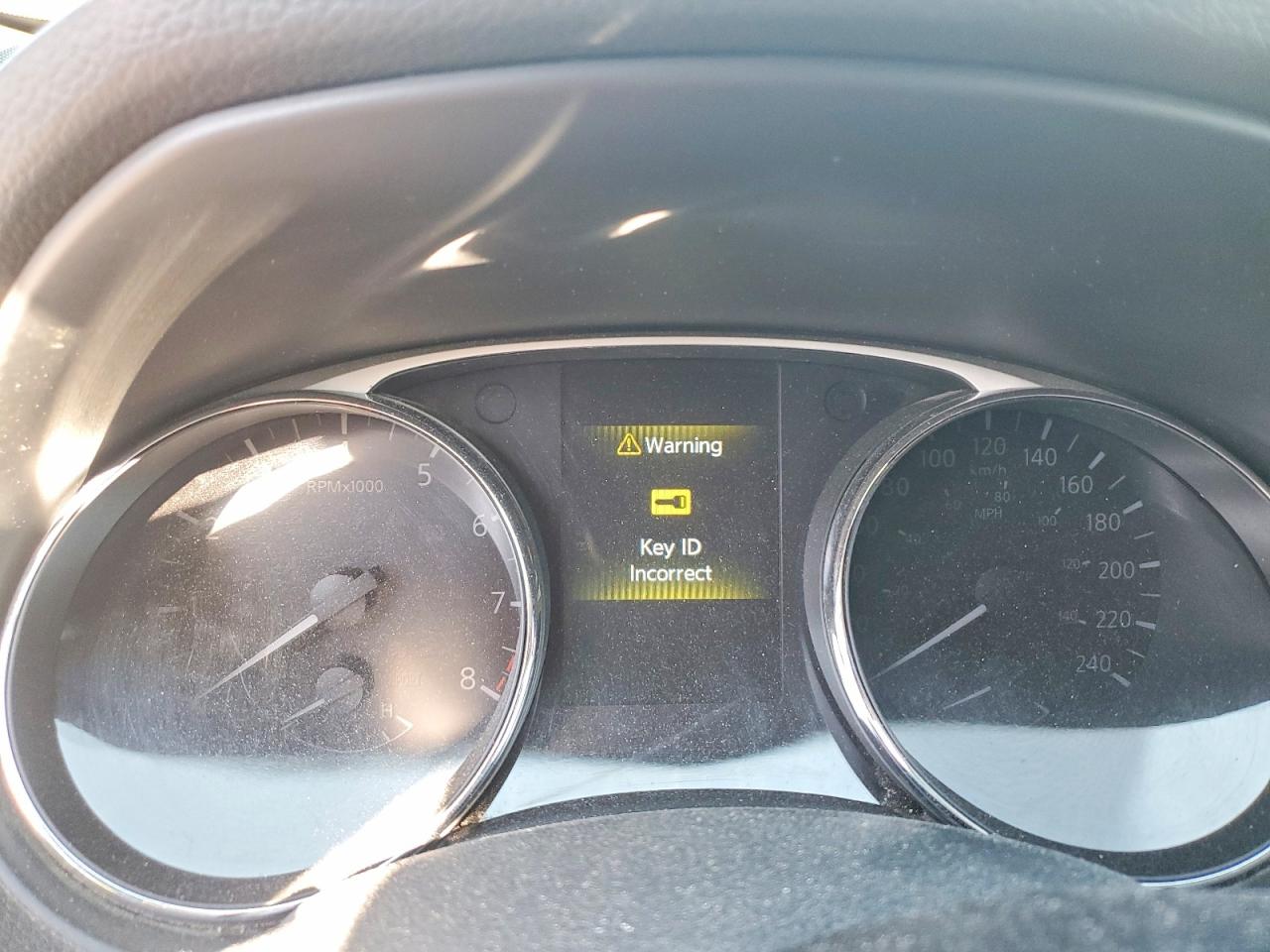 2016 NISSAN ROGUE