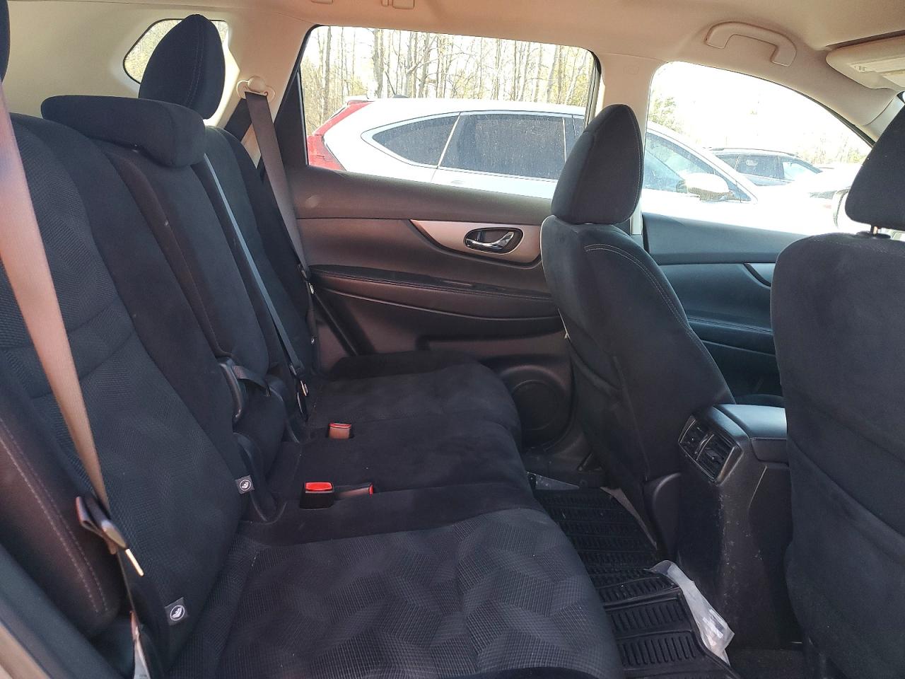 2016 NISSAN ROGUE