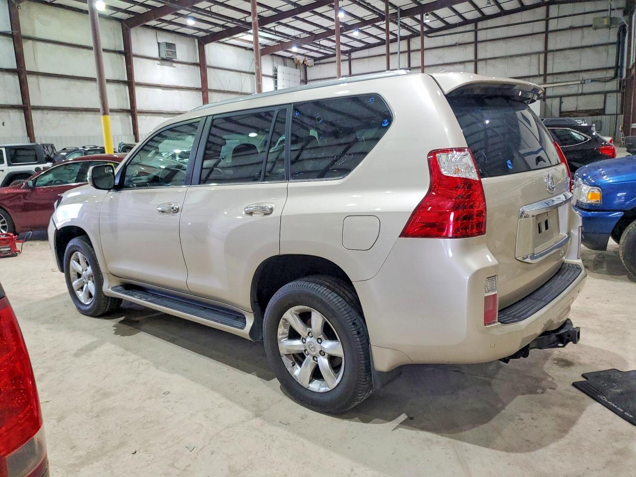 2011 LEXUS GX