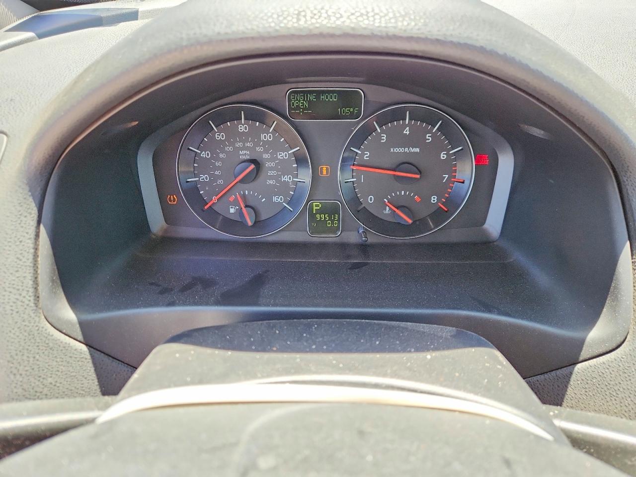 2010 VOLVO C70