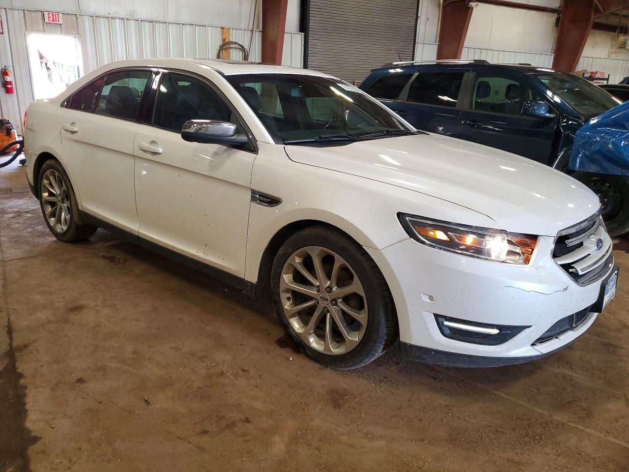 2016 FORD TAURUS