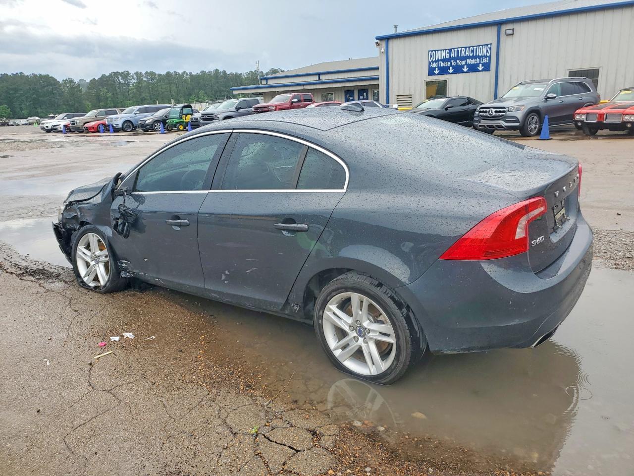 2015 VOLVO S60
