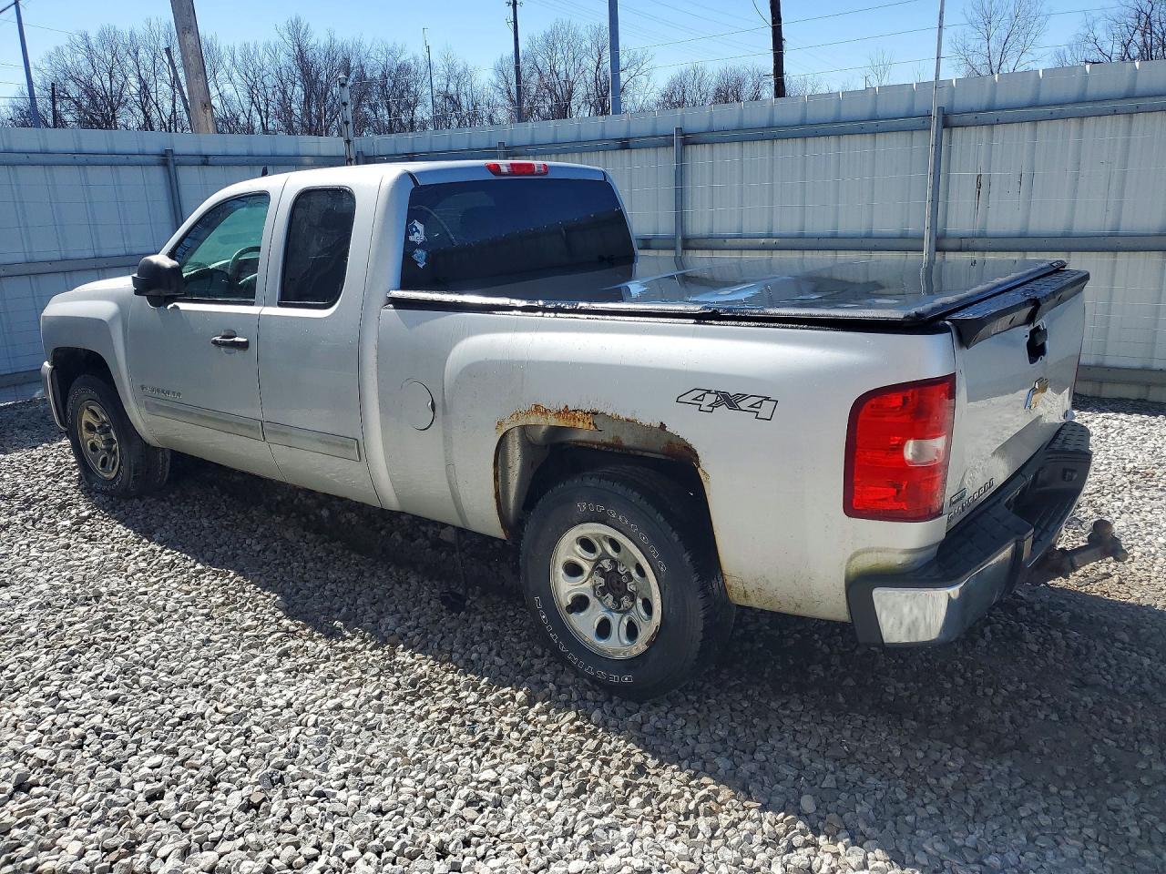 2011 CHEVROLET SILVERADO