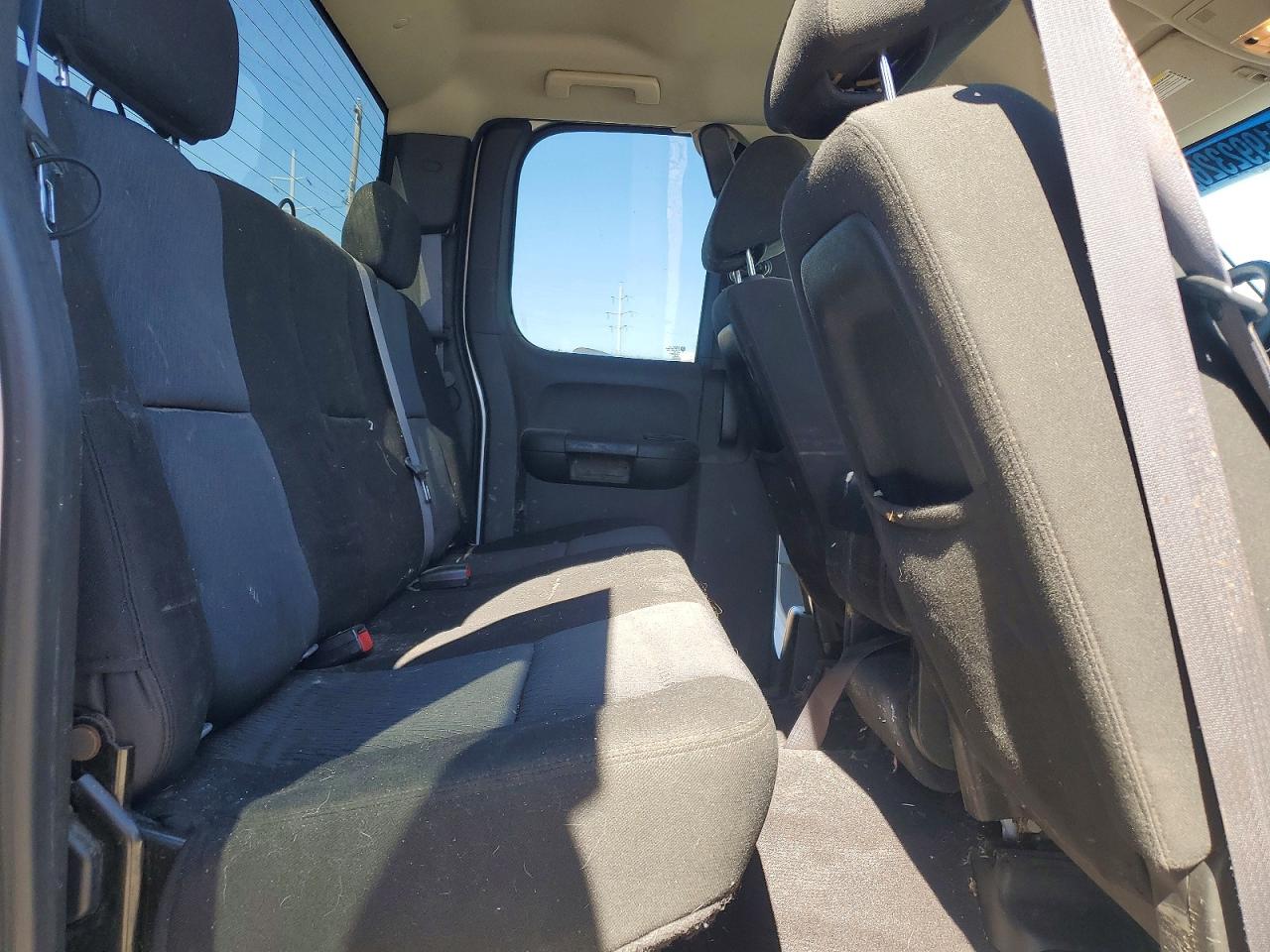 2011 CHEVROLET SILVERADO