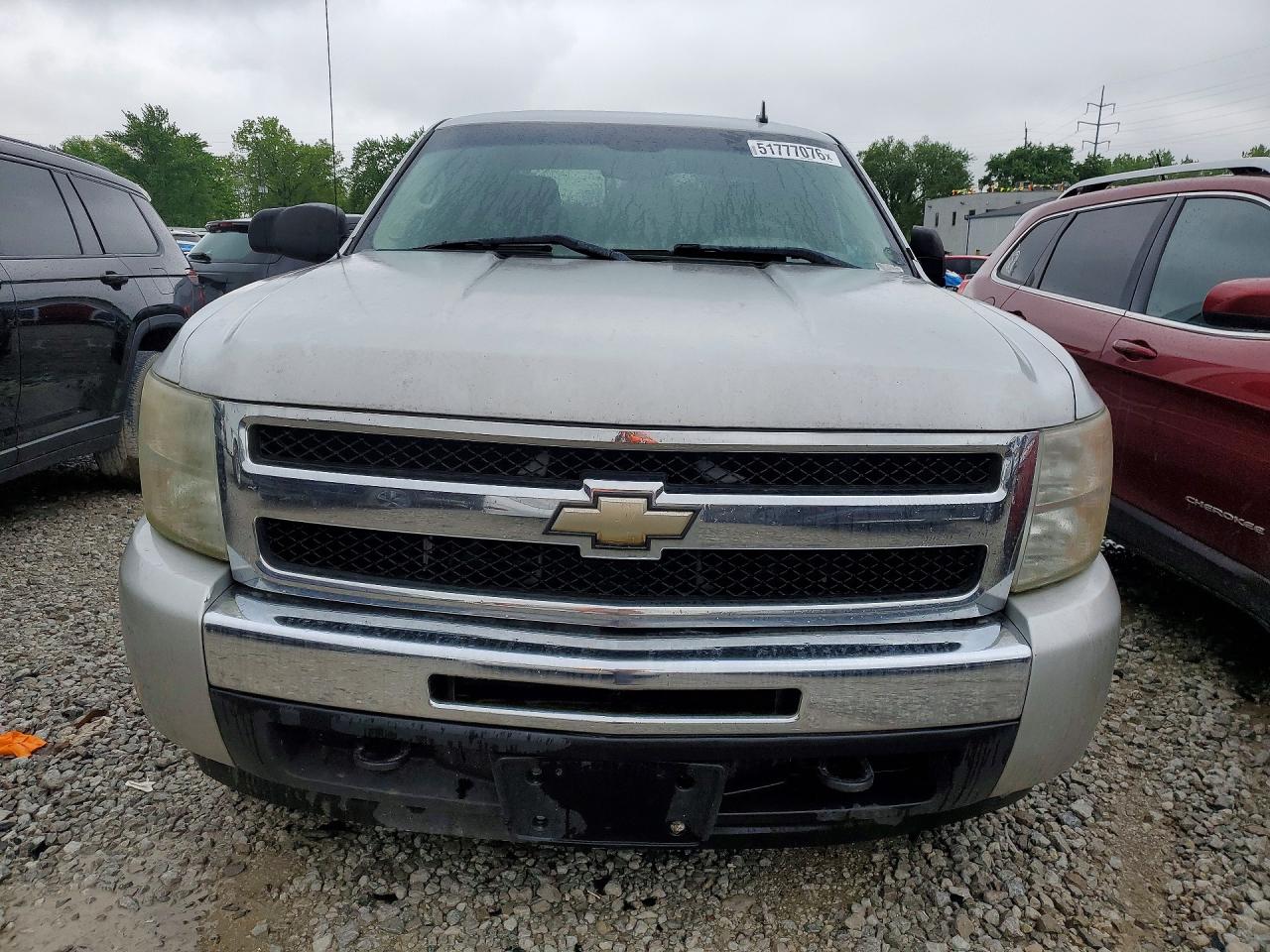 2011 CHEVROLET SILVERADO
