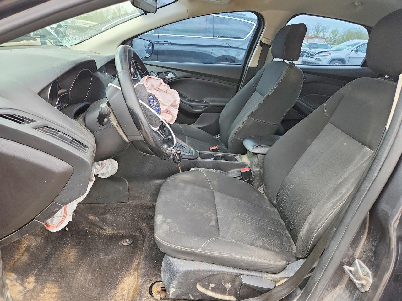 2017 FORD FOCUS