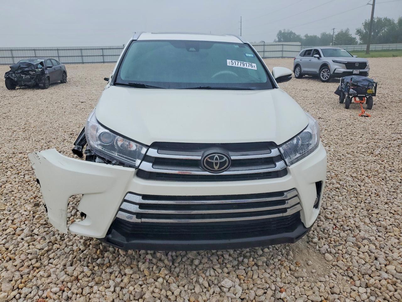 2018 TOYOTA HIGHLANDER