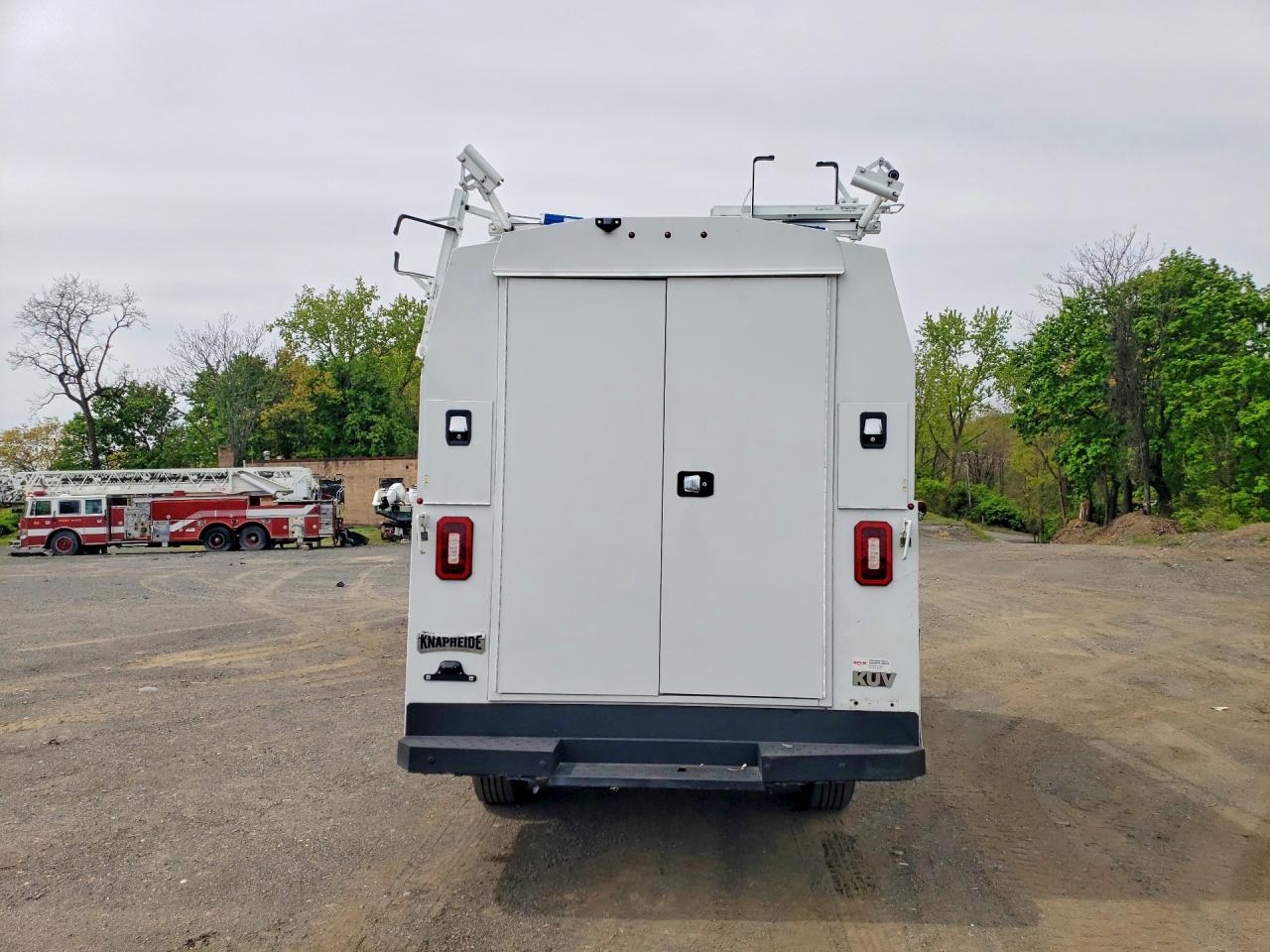 2024 CHEV EXPRESS