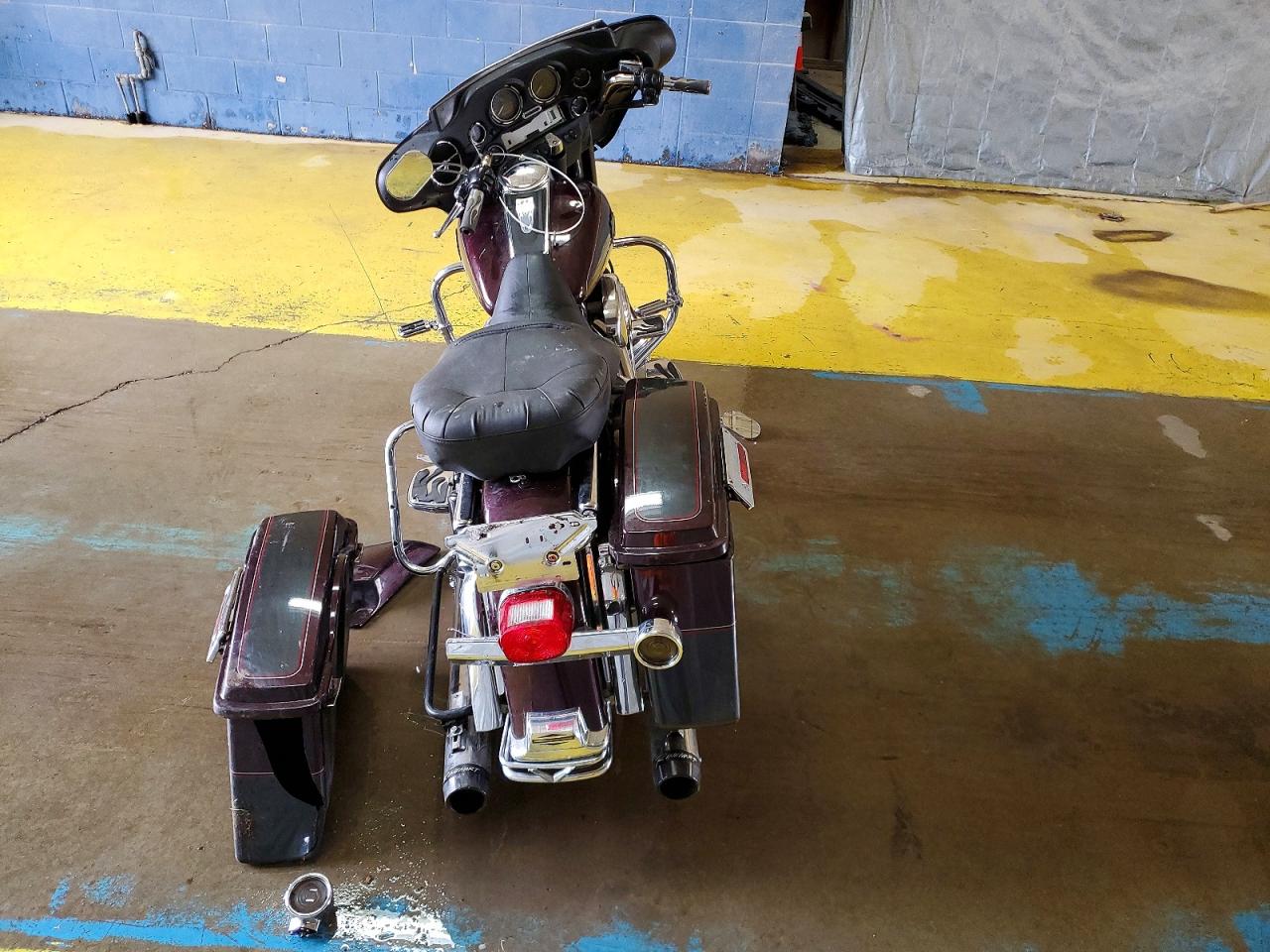 2006 HARLEY-DAVIDSON FL