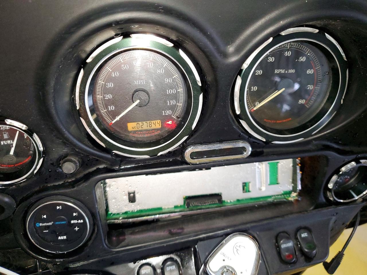 2006 HARLEY-DAVIDSON FL