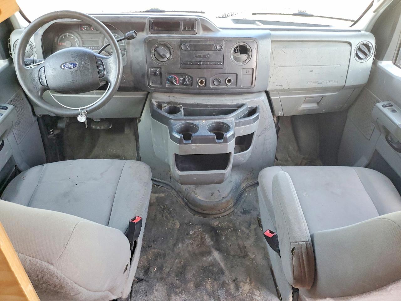 2009 FORD ECONOLINE