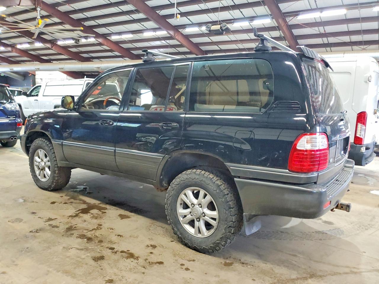 2002 LEXUS LX470