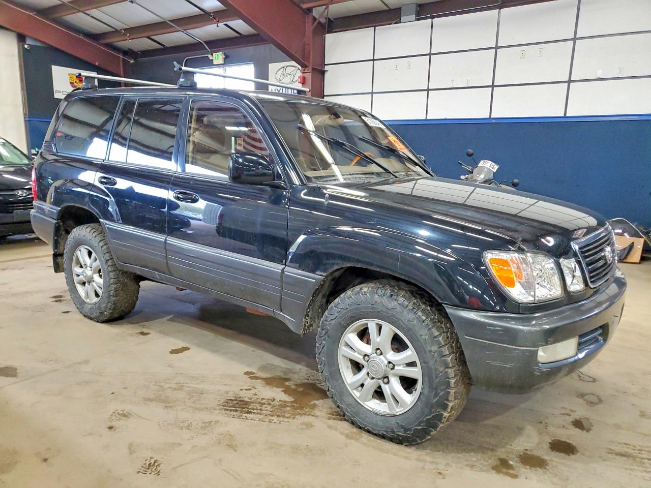 2002 LEXUS LX470