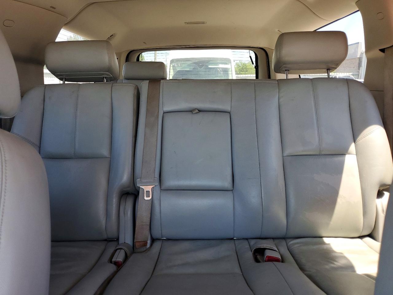 2009 CHEV SUBURBAN