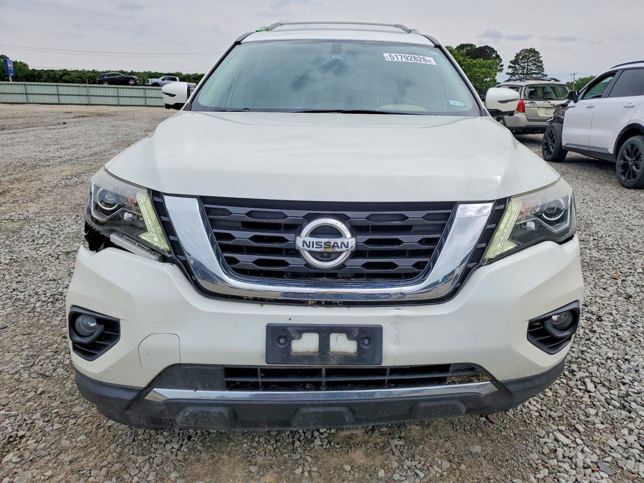 2017 NISSAN PATHFINDER