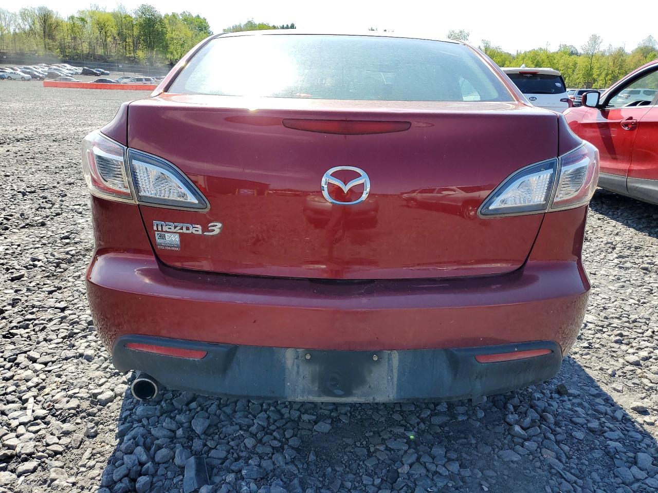 2011 MAZDA 3
