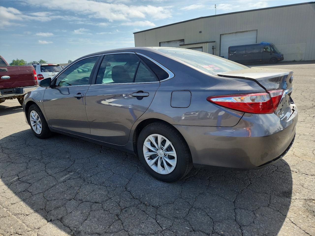 2016 TOYOTA CAMRY