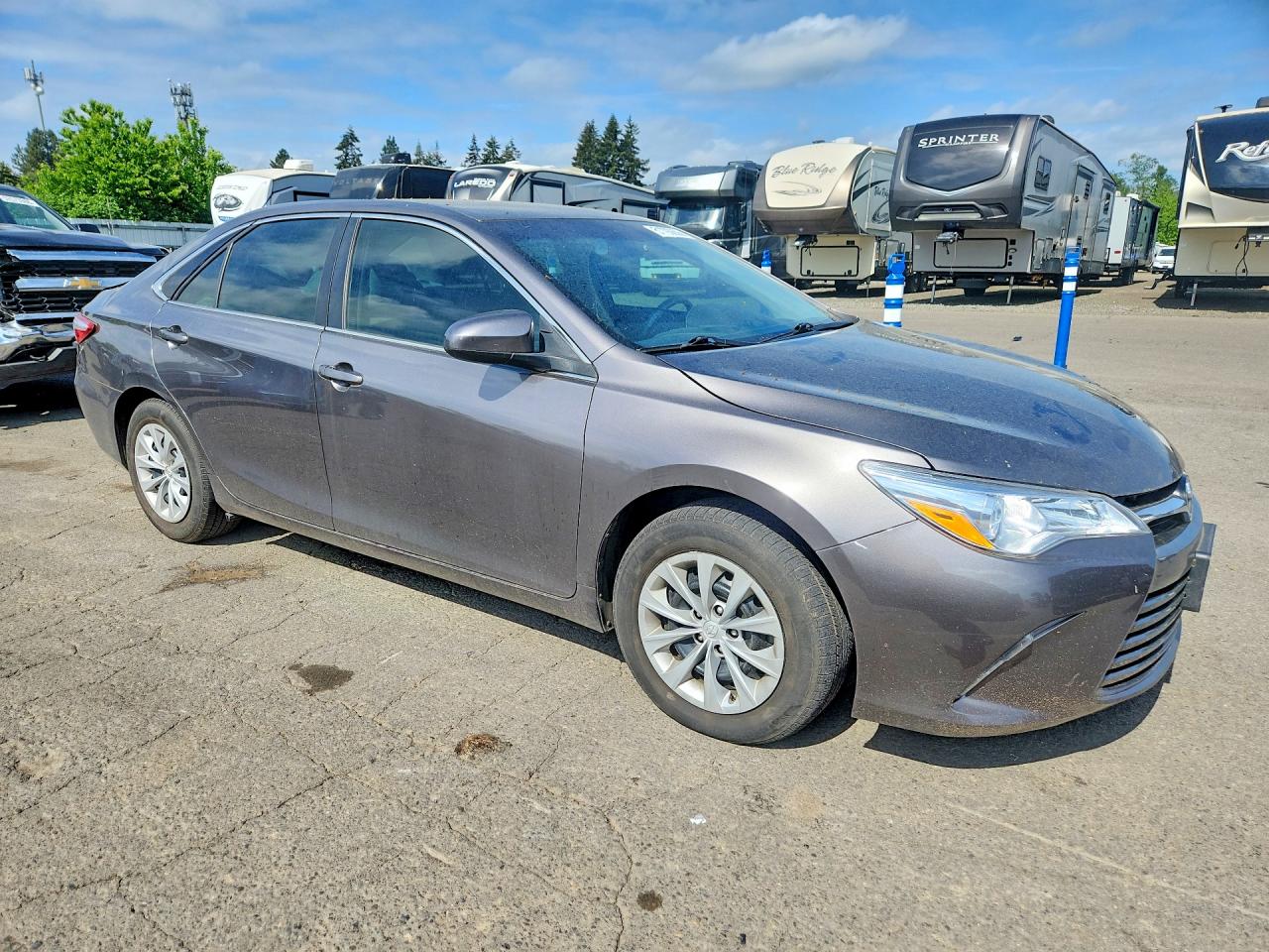 2016 TOYOTA CAMRY