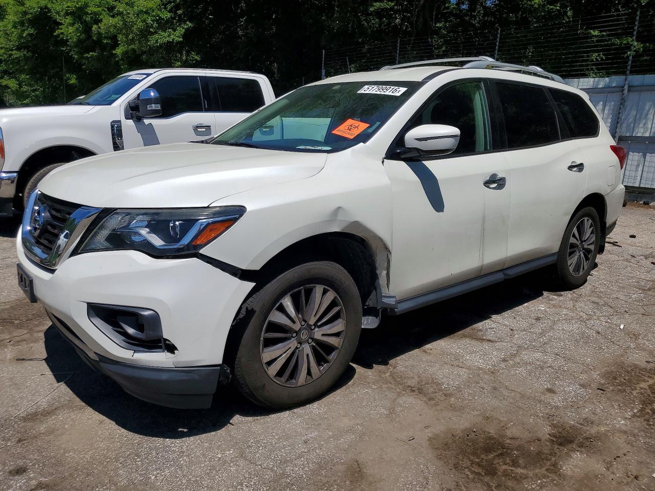 2017 NISSAN PATHFINDER