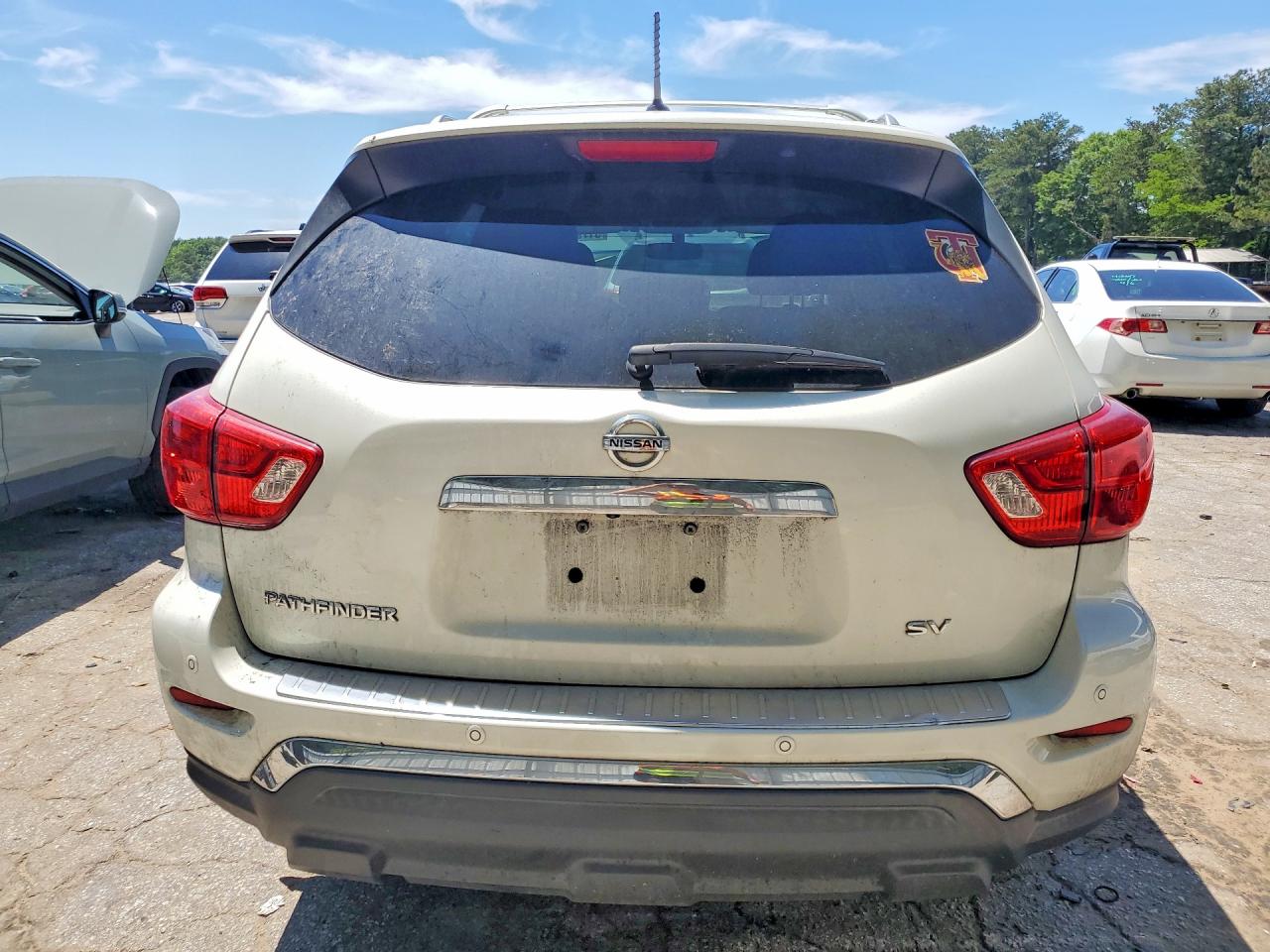 2017 NISSAN PATHFINDER