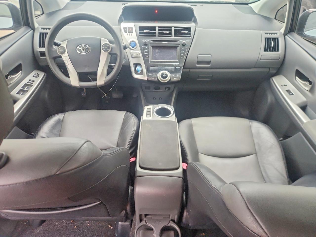 2013 TOYOTA PRIUS V TH