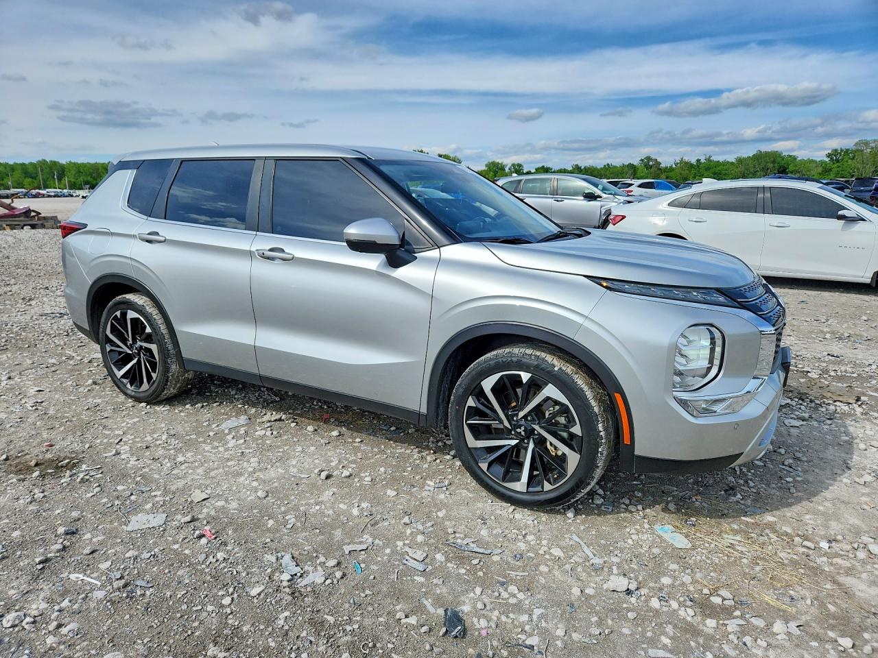 2024 MITSUBISHI OUTLANDER