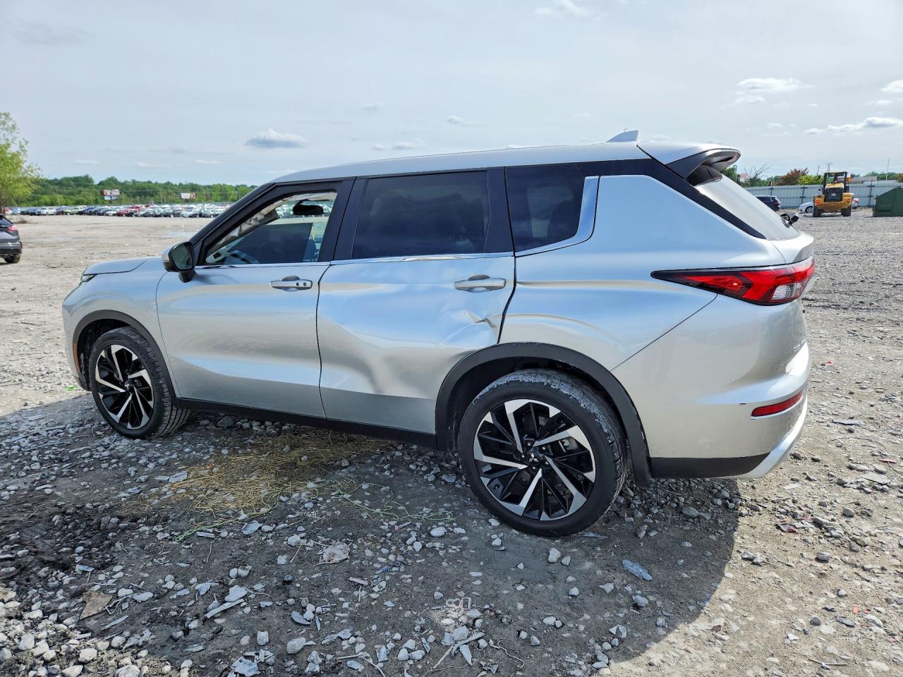 2024 MITSUBISHI OUTLANDER