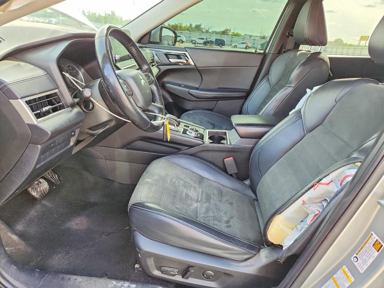 2024 MITSUBISHI OUTLANDER