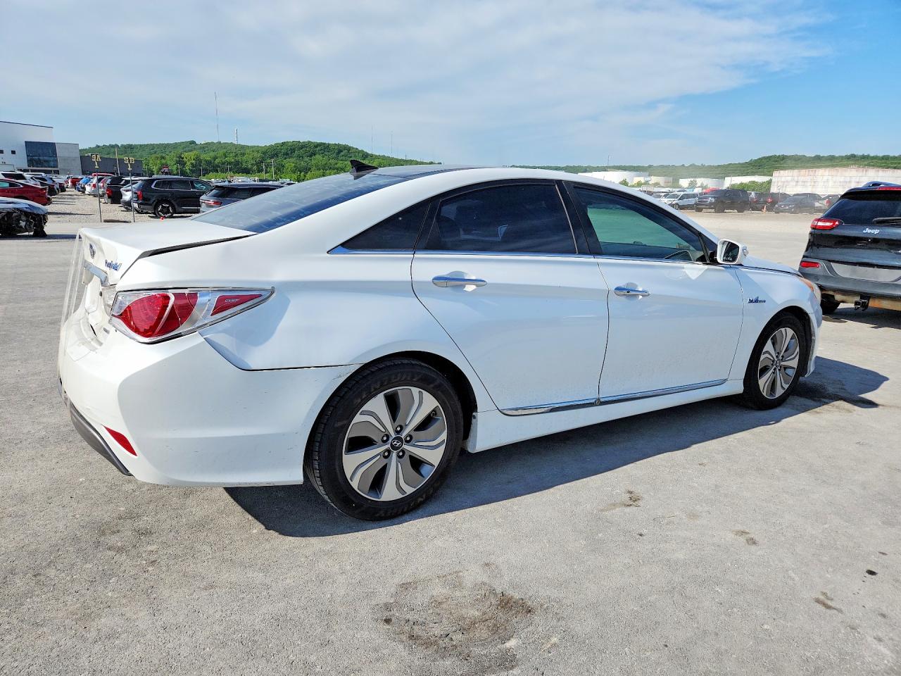 2015 HYUNDAI SONATA
