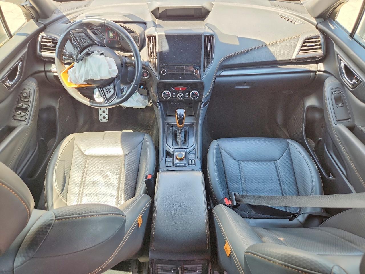 2022 SUBARU FORESTER