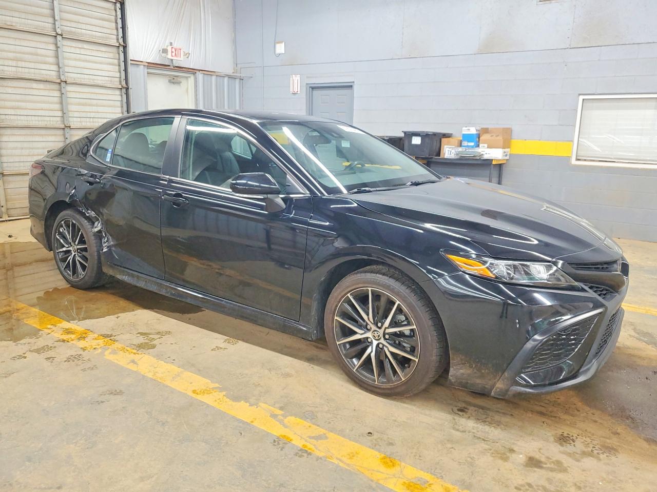 2024 TOYOTA CAMRY