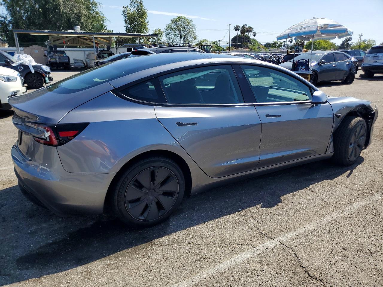 2025 TESLA MODEL 3
