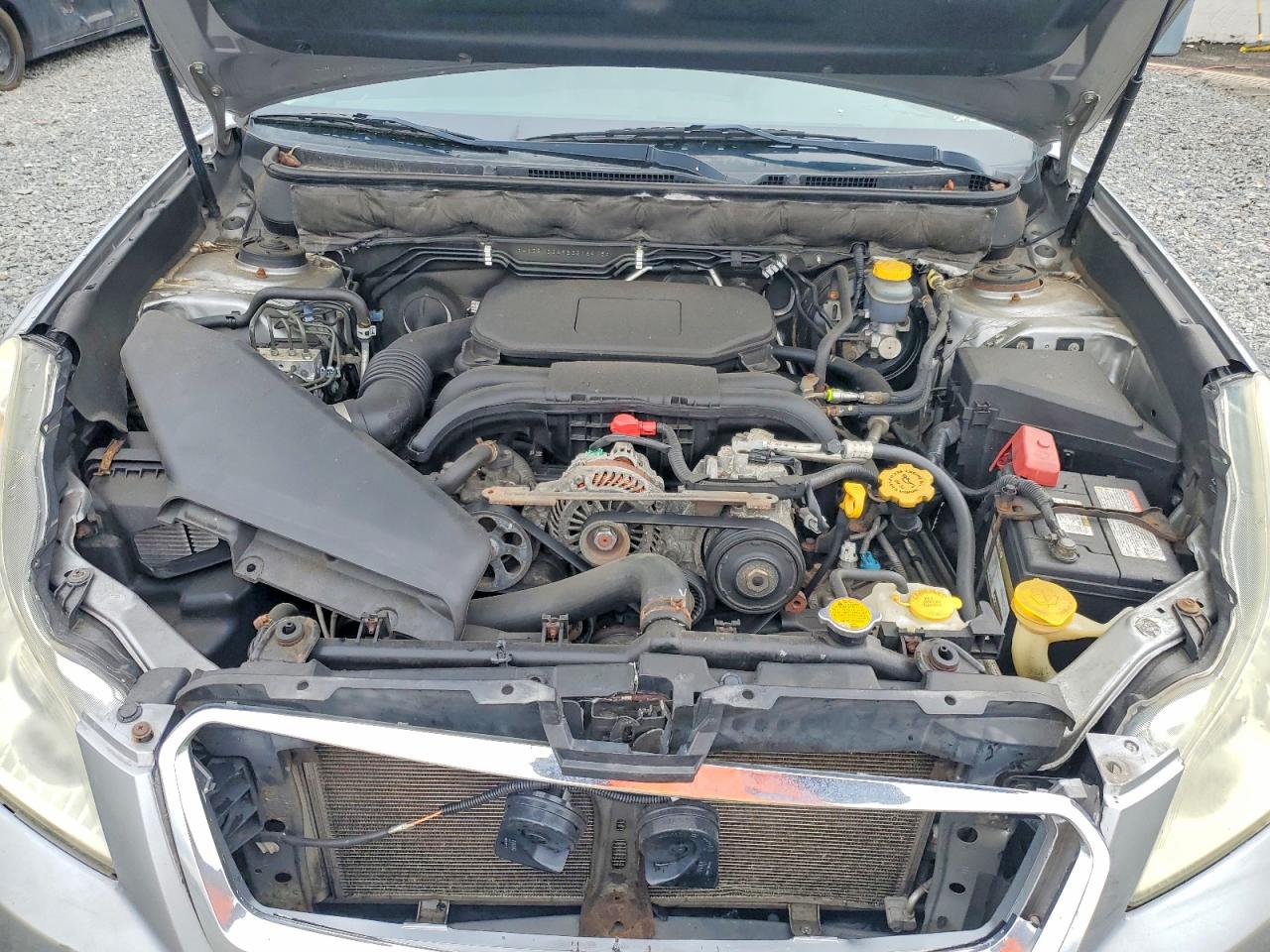 2011 SUBARU LEGACY