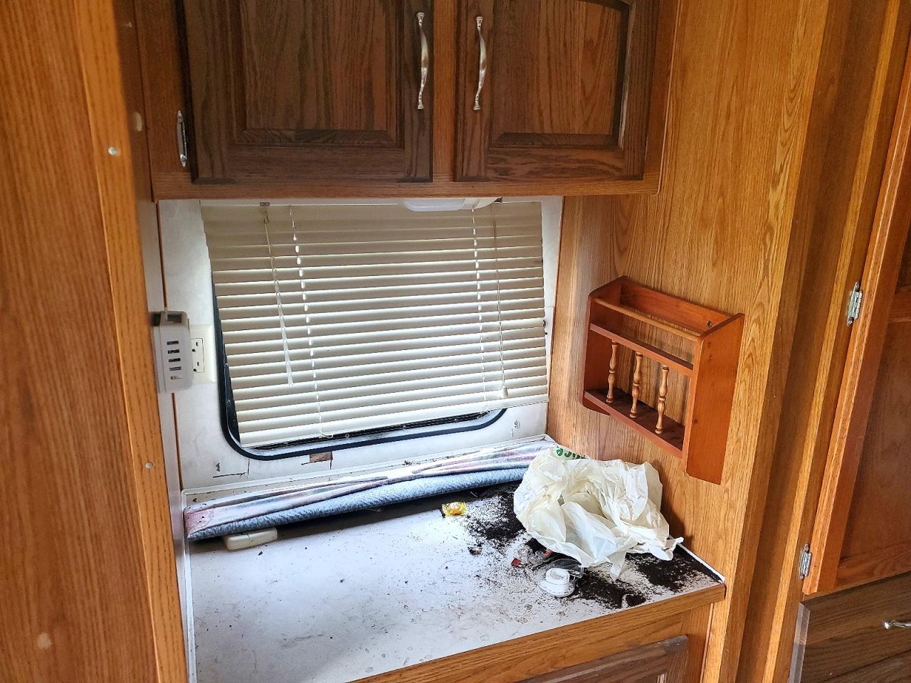 1999 FLEETWOOD CARIBOU EL