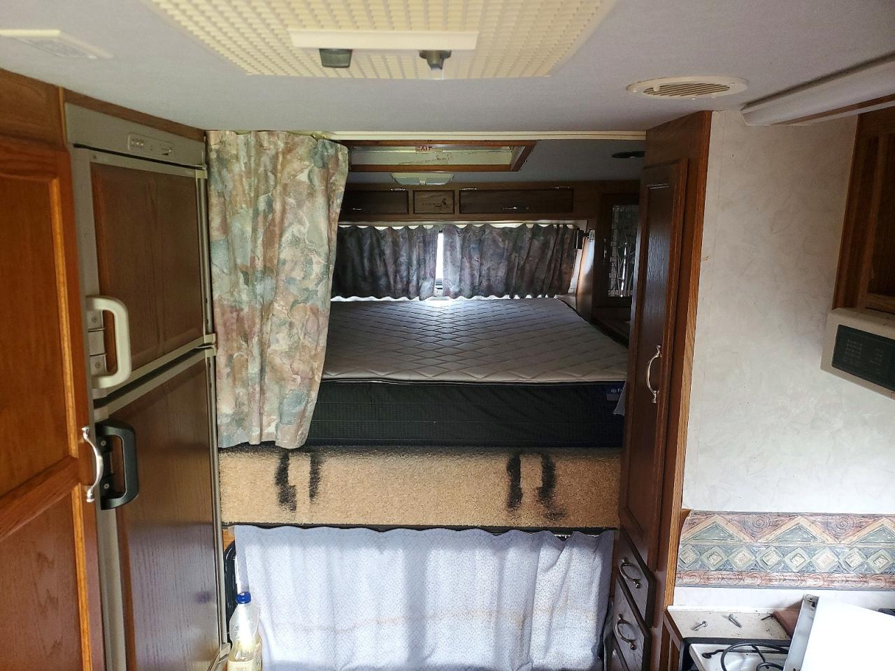 1999 FLEETWOOD CARIBOU EL