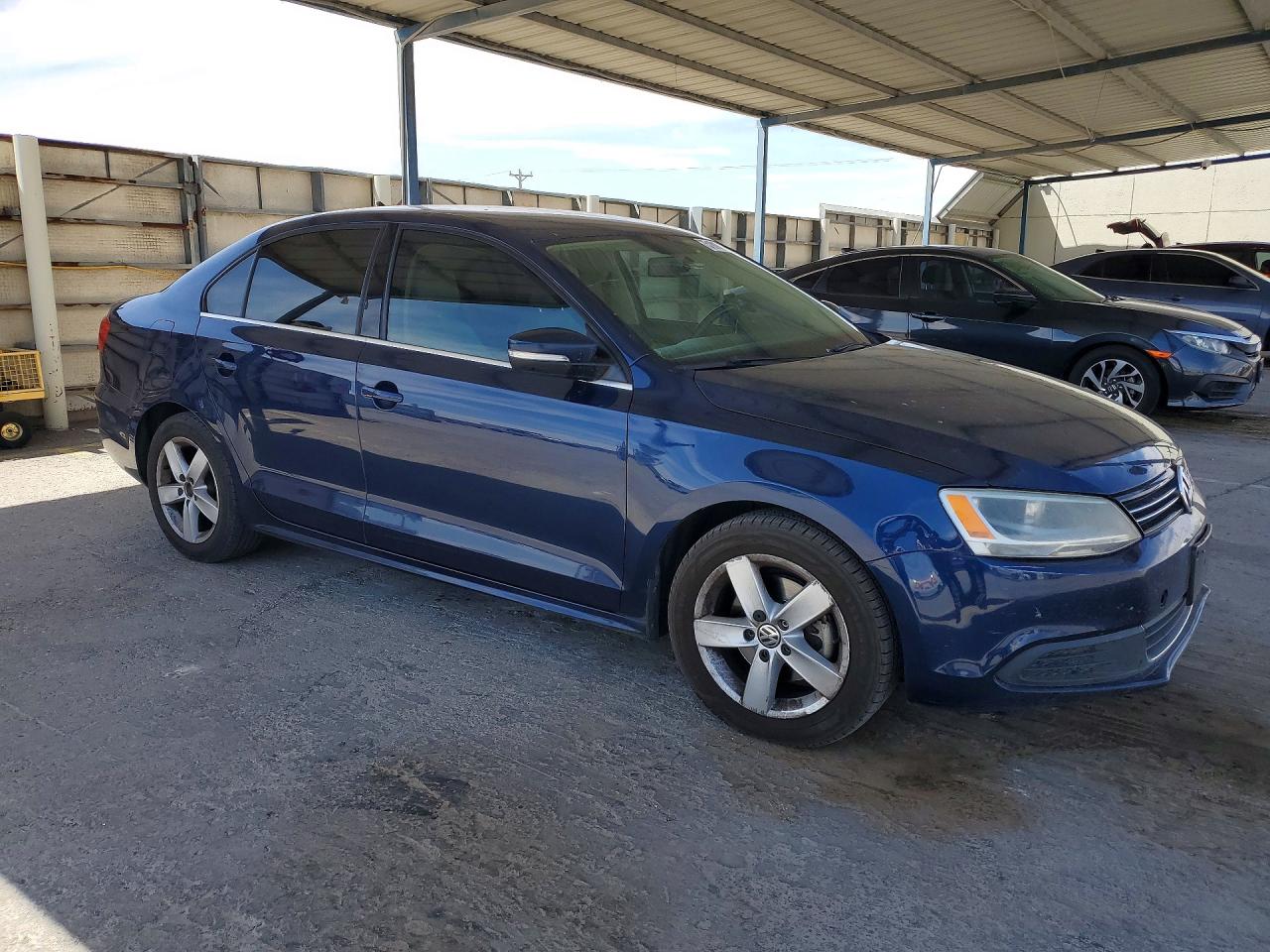 2013 VOLKSWAGEN JETTA