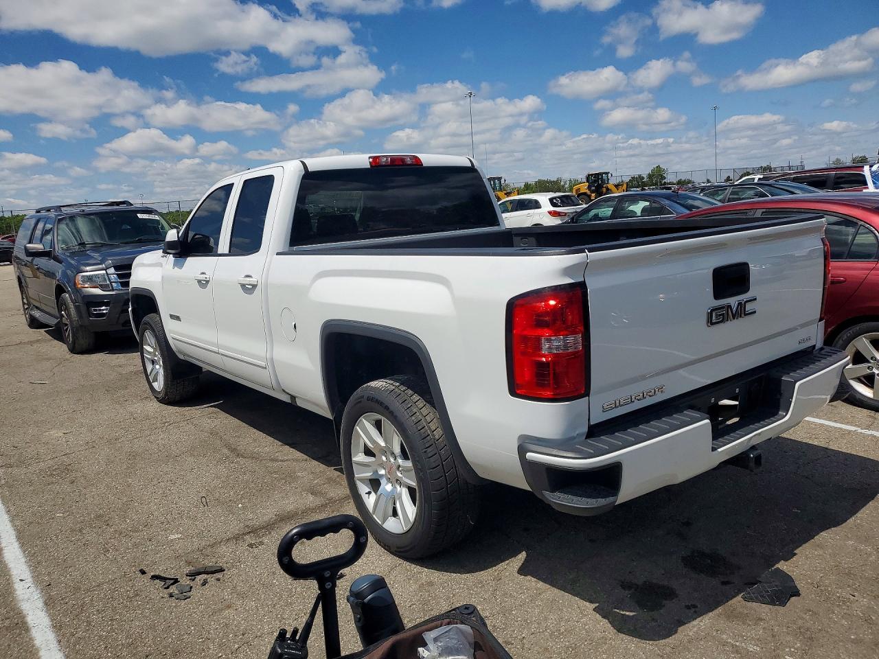 2018 GMC SIERRA