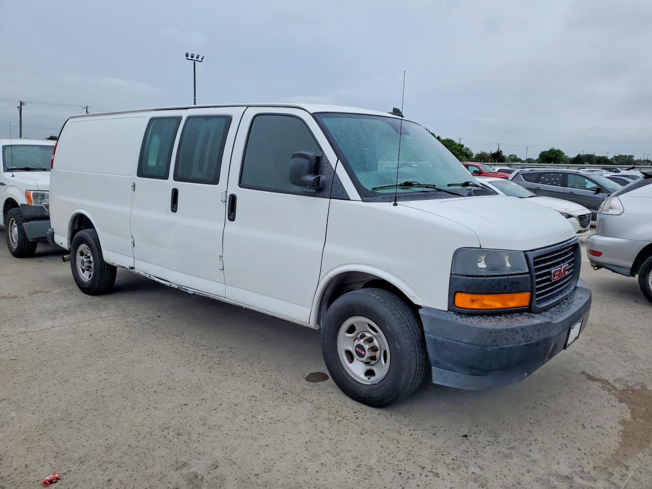 2020 GMC SAVANA