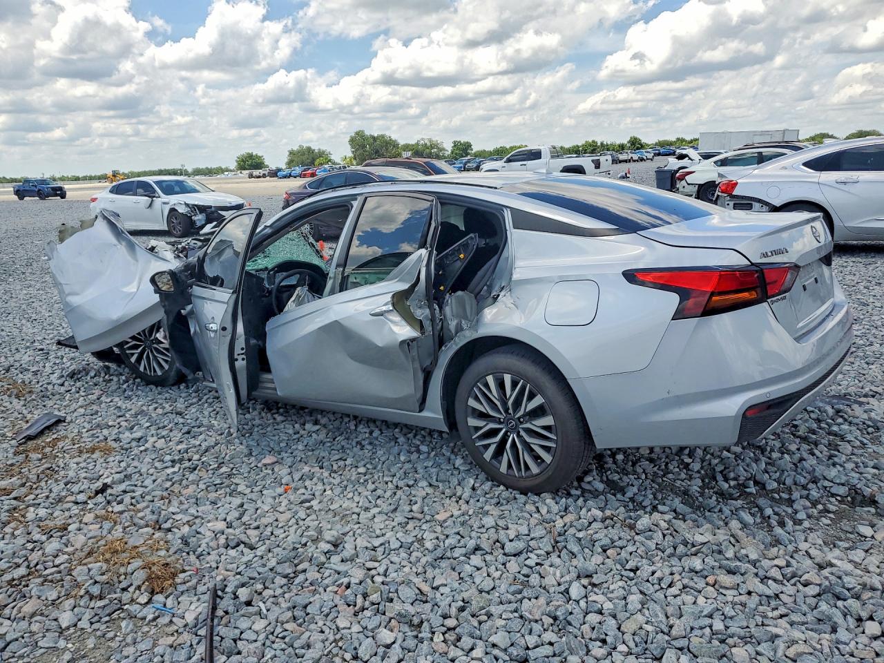 2023 NISSAN ALTIMA