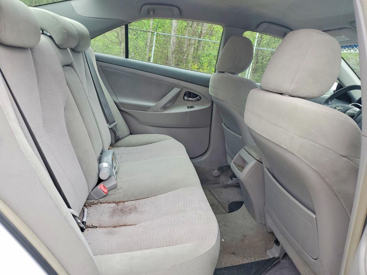 2010 TOYOTA CAMRY