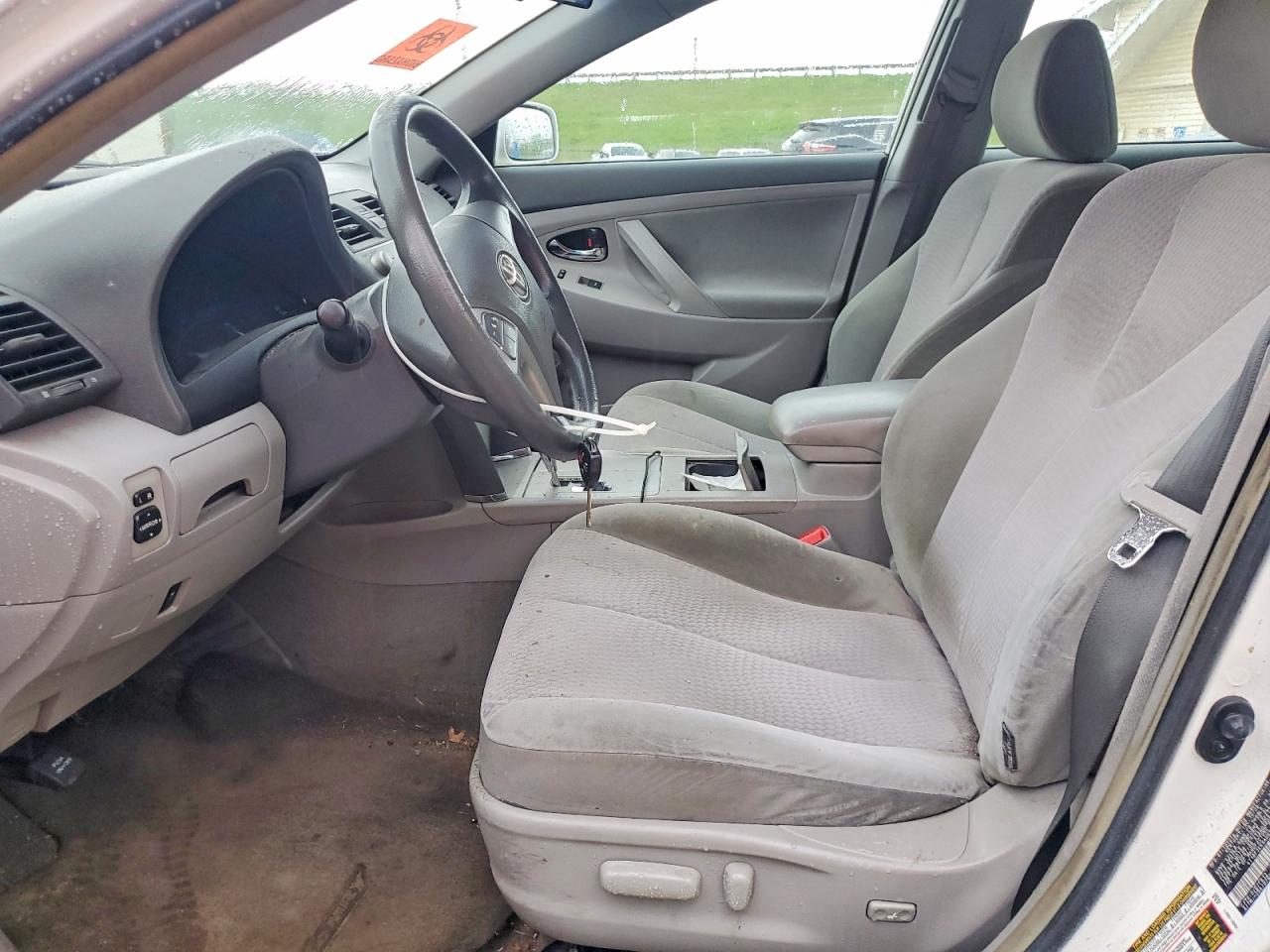 2010 TOYOTA CAMRY