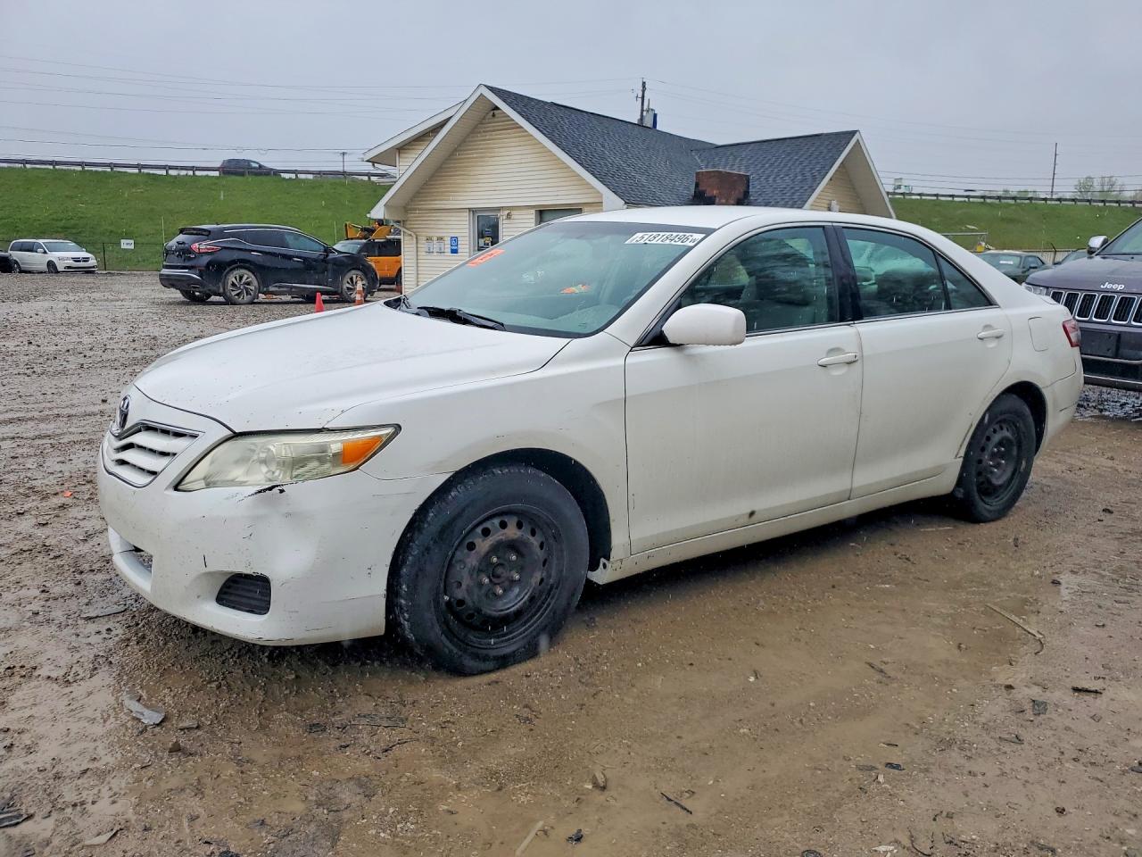 2010 TOYOTA CAMRY