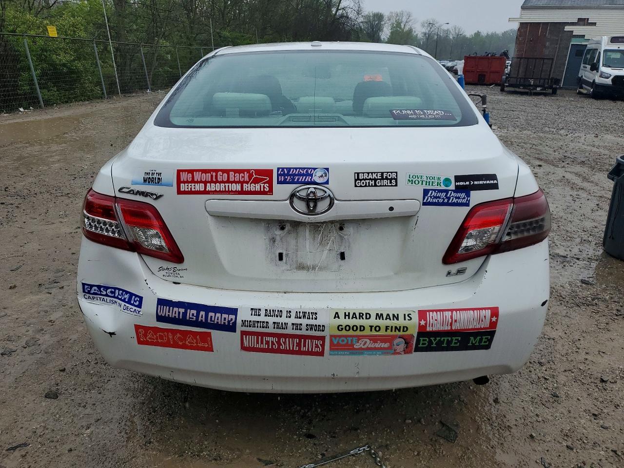2010 TOYOTA CAMRY