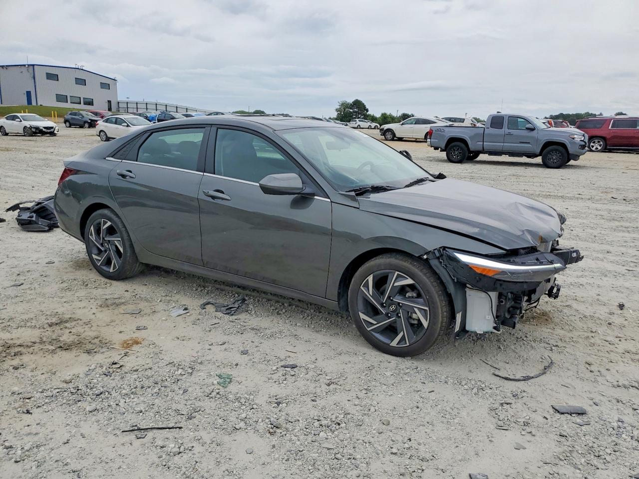 2025 HYUNDAI ELANTRA
